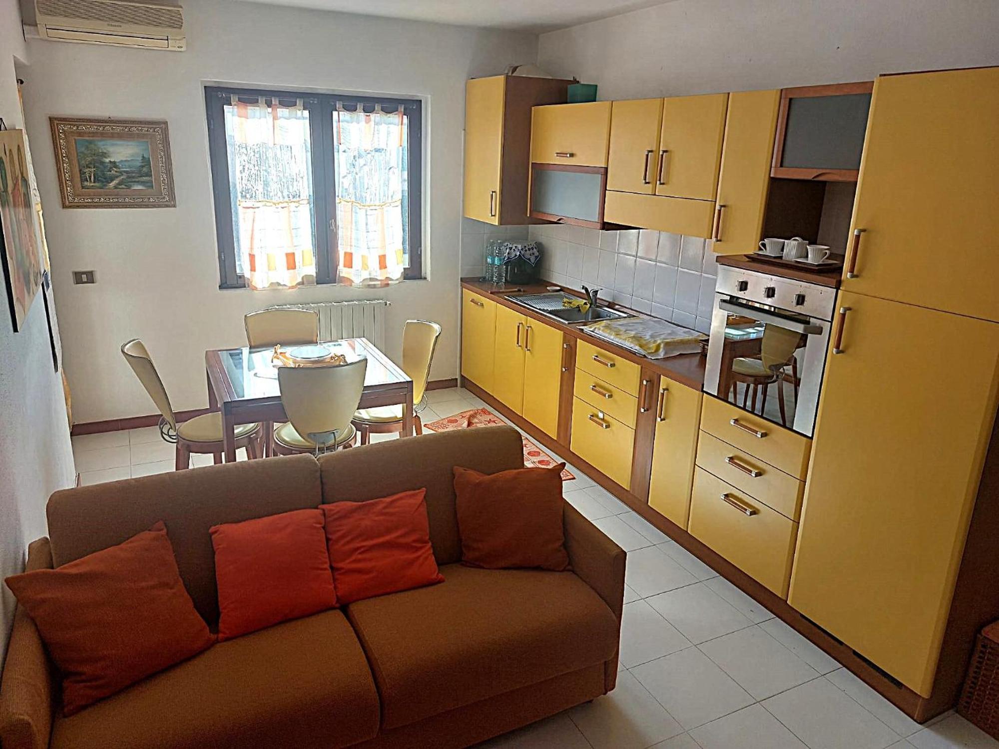 Holiday home Per Vacanze A
